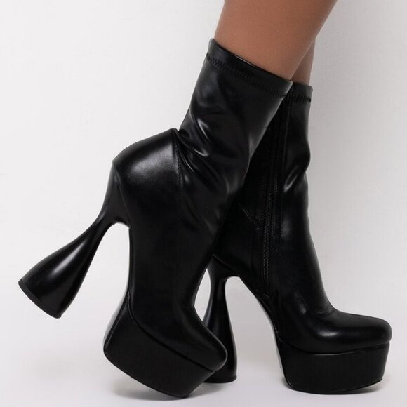 AZALEA WANG  STANDARDS VERY HIGH CHUNKY BOOTIE IN BLACK - Picture 5 of 7